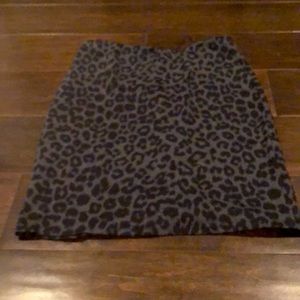 The Limited Pencil Skirt size 6 black and grey leopard print